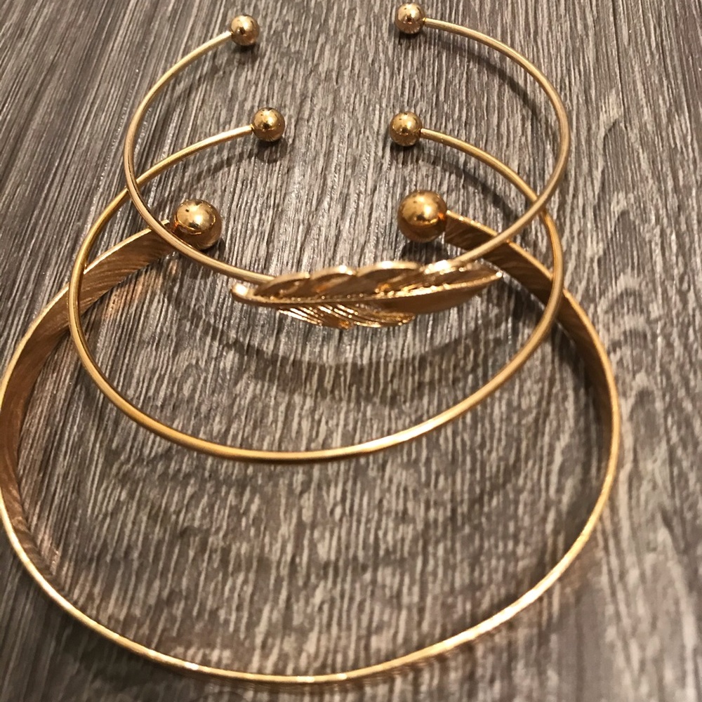 Women’s gold bracelets